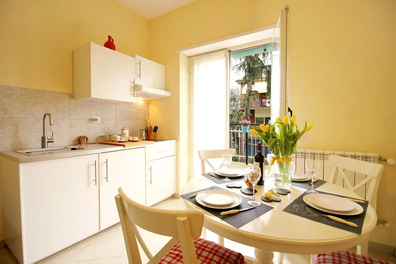 Elegant Terrace Home Near St. Peter Rome Italy